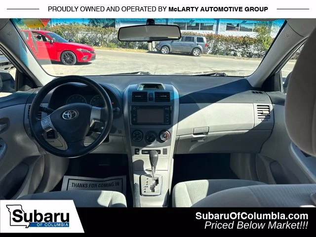Used 2013 Silver Toyota LE image 21