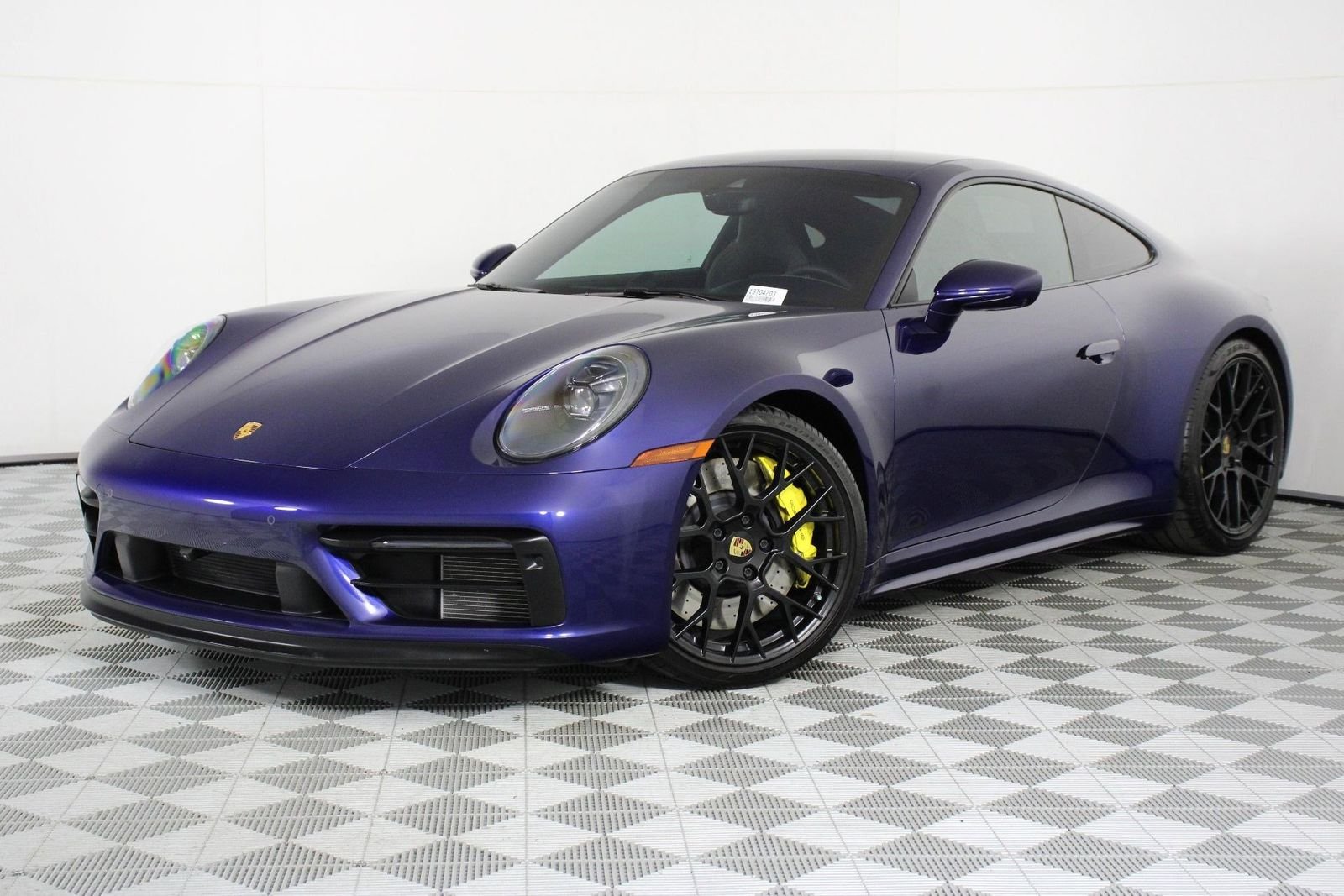 2022 Porsche 911 GTS