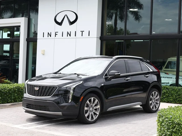 2022 Cadillac XT4 Premium Luxury