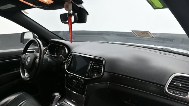 Used 2021 White Jeep Limited image 15
