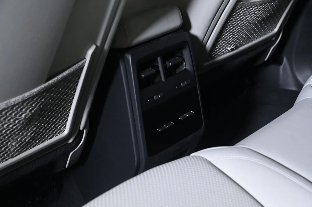 Used 2025 Ice Grey Metallic Porsche  image 20