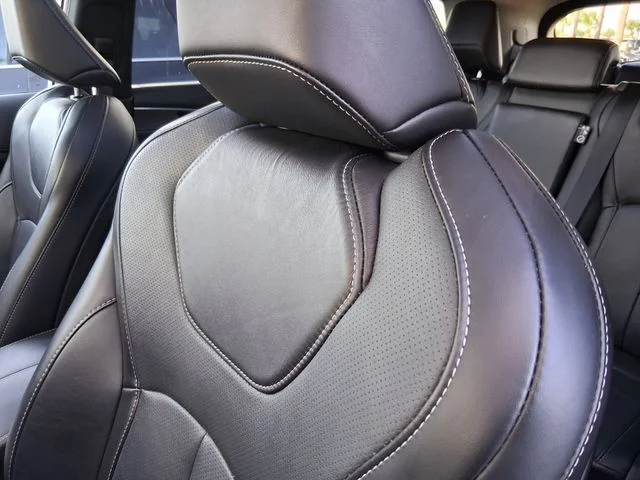 Used 2024 Gray INFINITI LUXE image 18