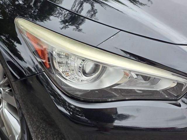 Used 2018 Black INFINITI 3.0t LUXE image 5