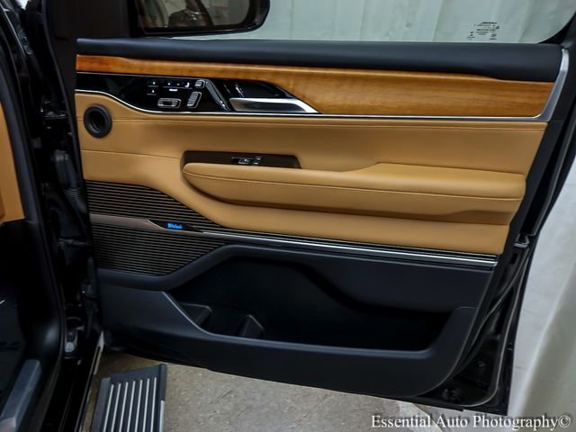 Used 2022 Black Jeep Series III image 32
