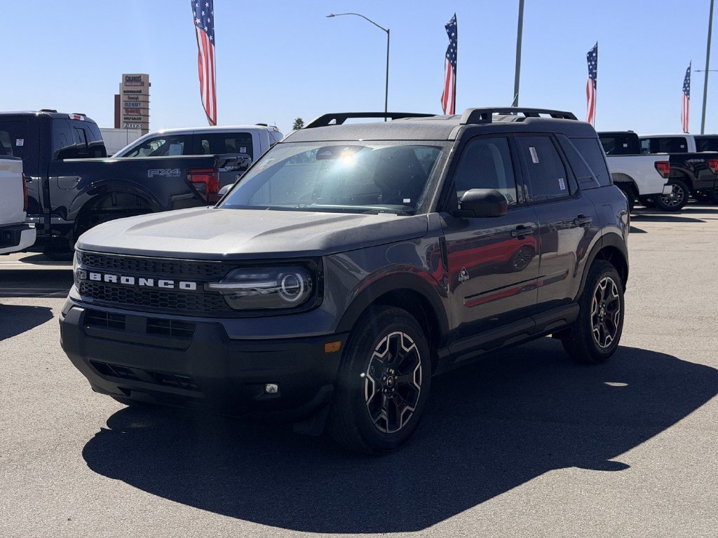 New 2026 Carbonized Gray Metallic Ford Outer Banks® image 4