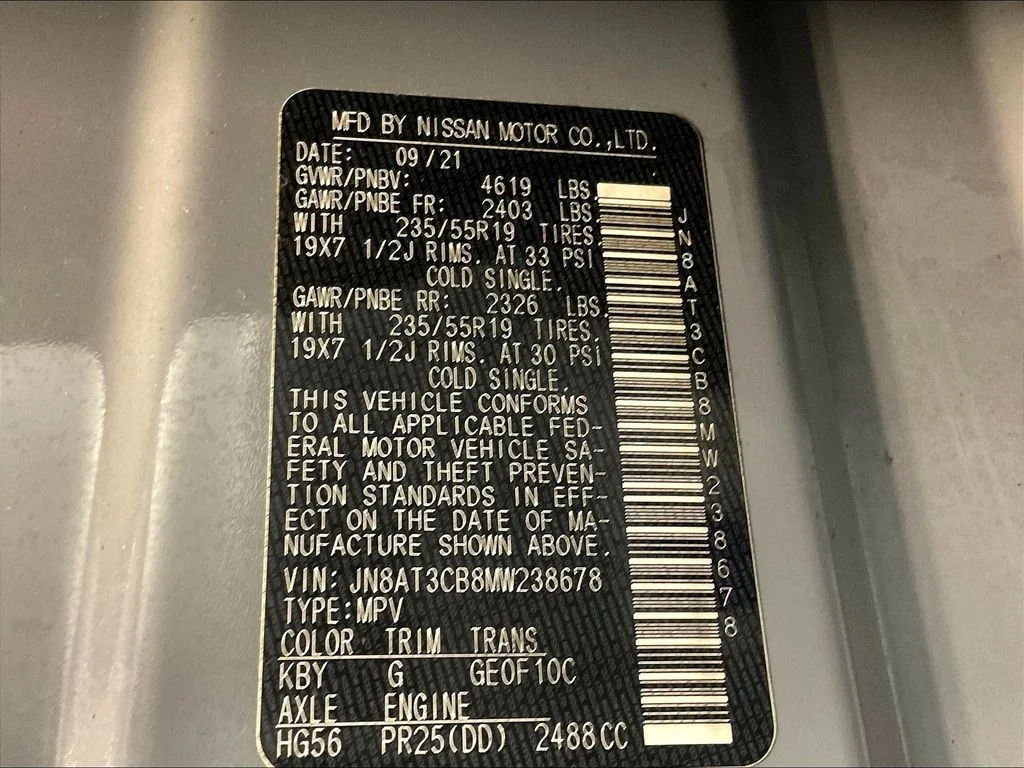 Used 2021 Gray Nissan SL image 36