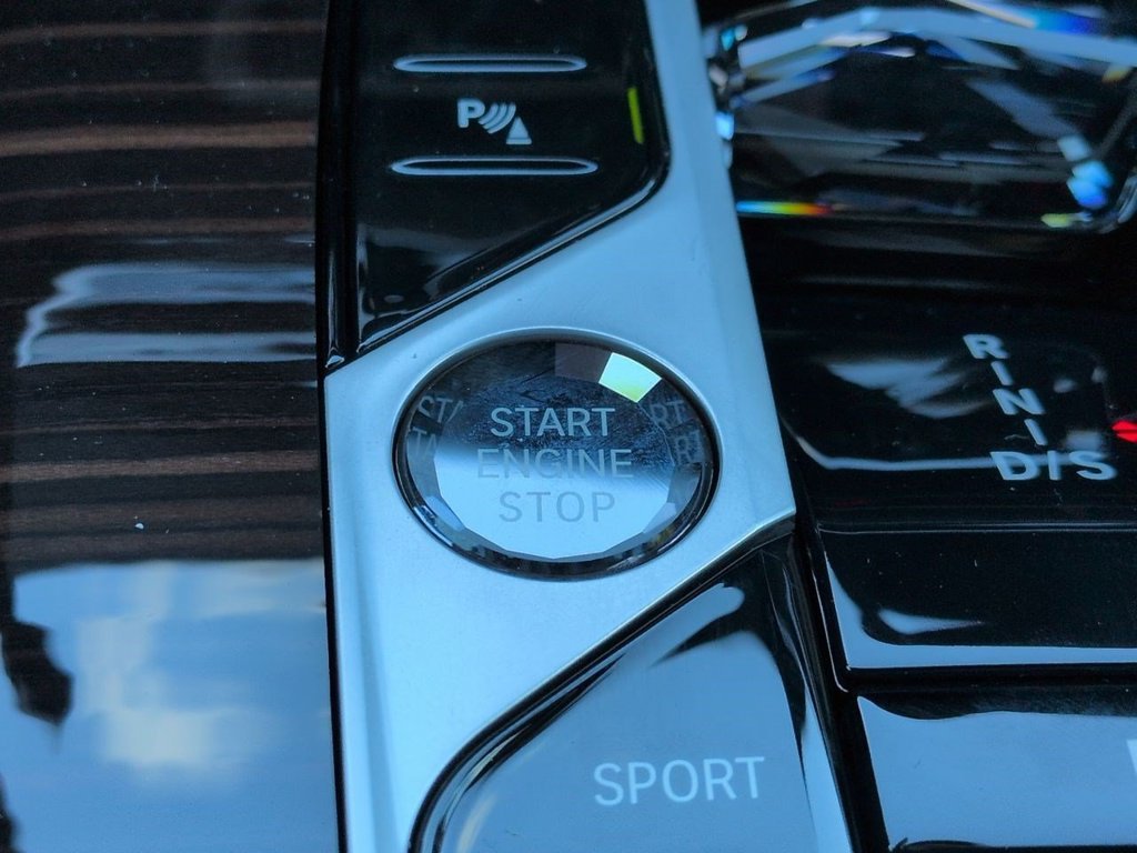 New 2027 Black Sapphire Metallic BMW xDrive40i image 28