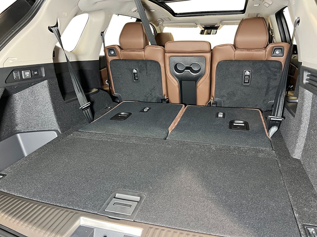 New 2026 Liquid Carbon Metallic Acura w/Advance Package image 34