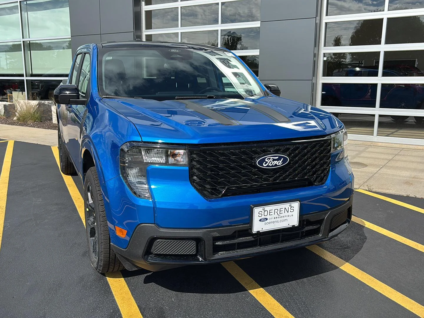 New 2026 Velocity Blue Ford XLT image 4