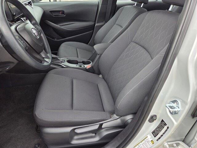 Used 2025 Classic Silver Metallic Toyota LE image 10