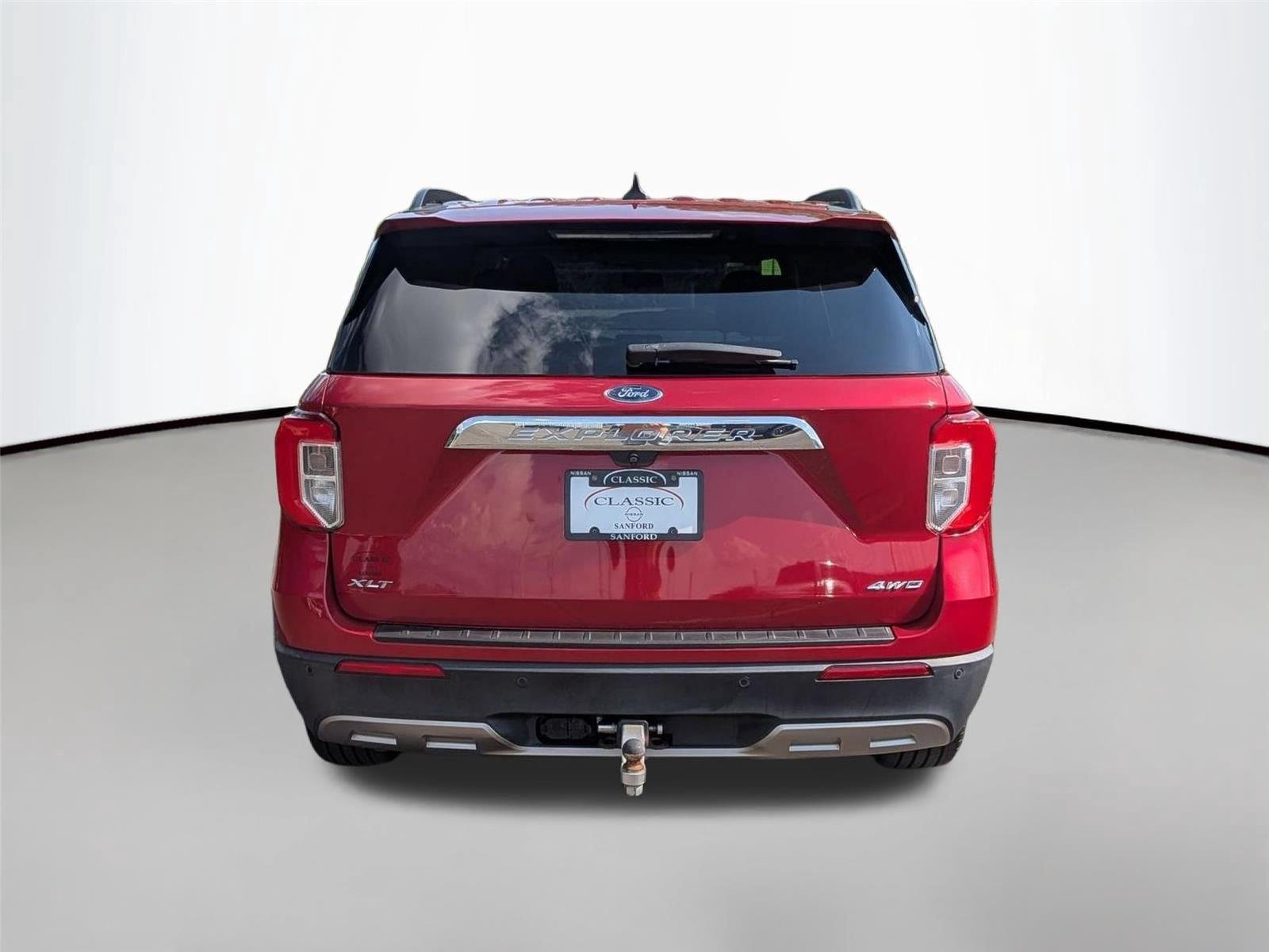 Used 2021 Rapid Red Metallic Tinted Clearcoat Ford XLT image 4