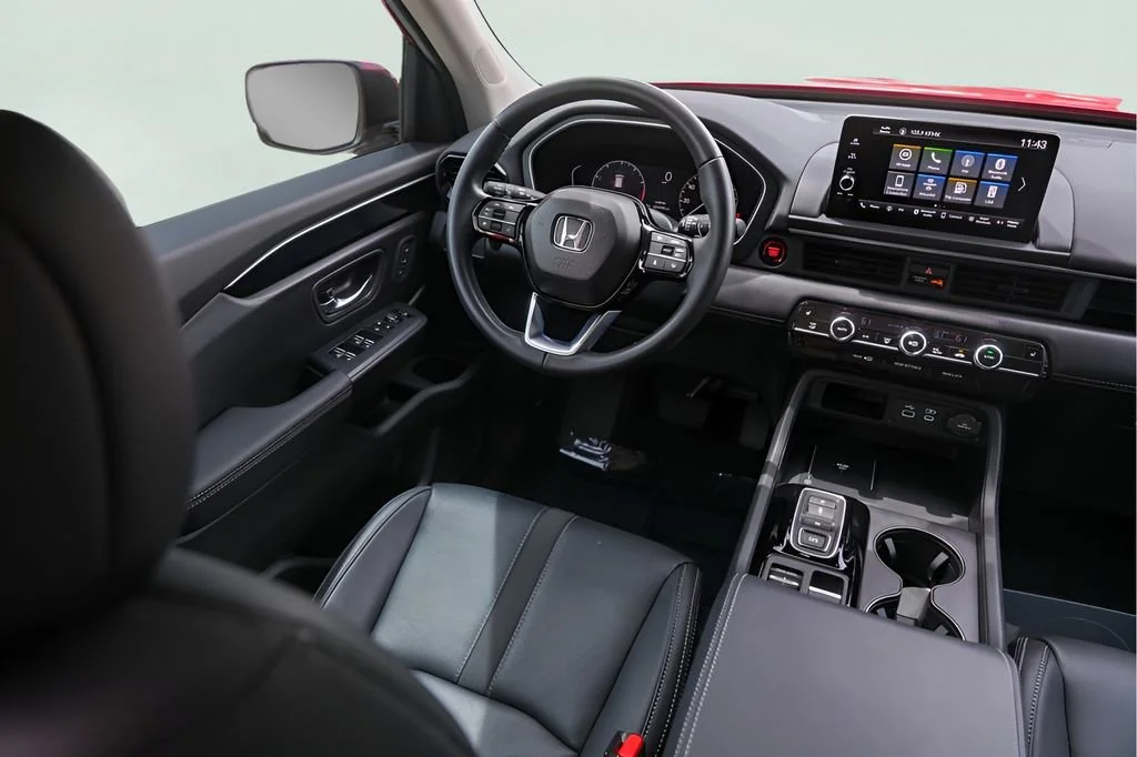 Used 2024 Red Honda EX-L image 30