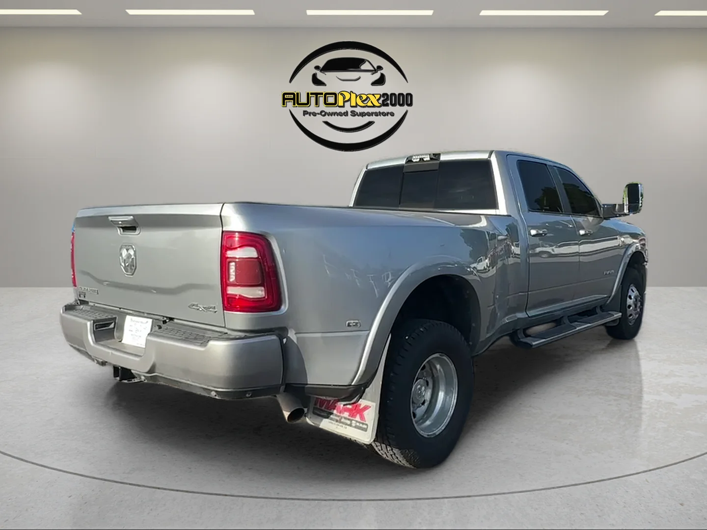 Used 2021 Silver Ram Laramie image 7