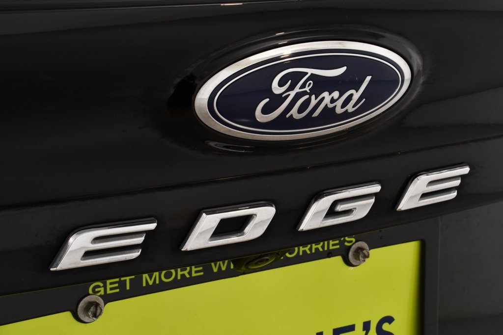 Used 2024 Green Metallic Ford SEL image 23