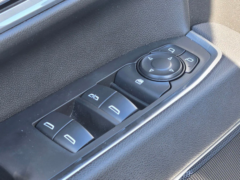 2025 Chevrolet Silverado 2500HD LT - Photo 21