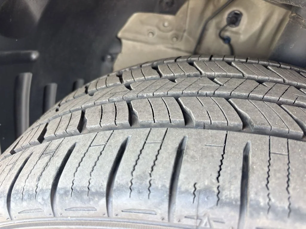 Used 2022 Silver Honda EX-L image 12