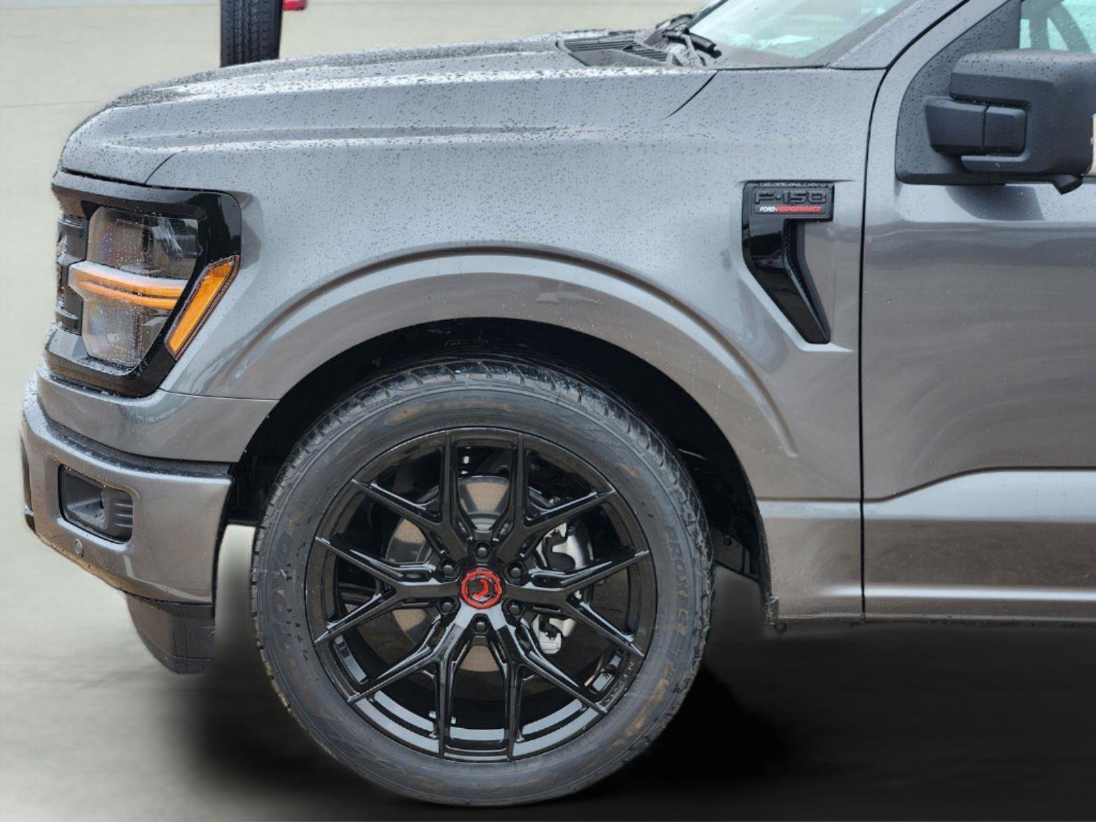 New 2026 Carbonized Gray Metallic Ford XLT image 6
