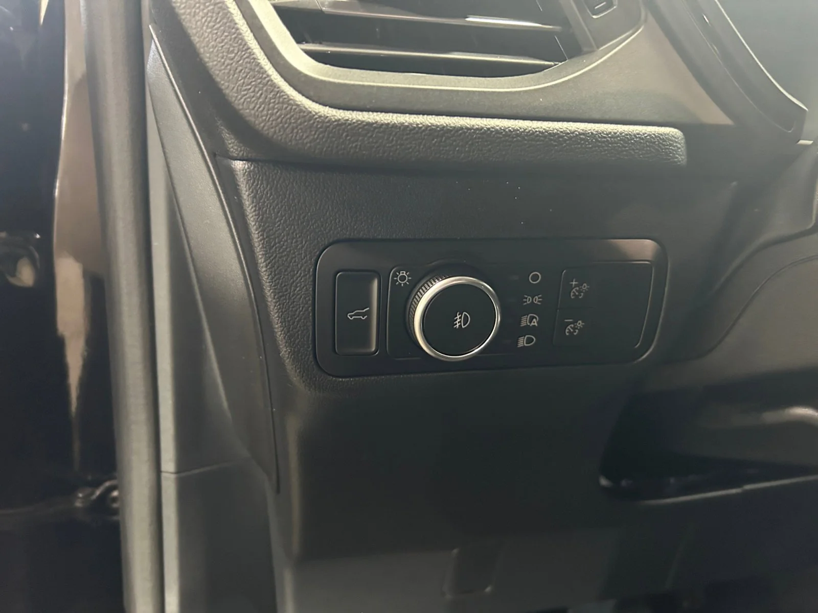 New 2026 Agate Black Metallic Ford ST-Line Elite image 16