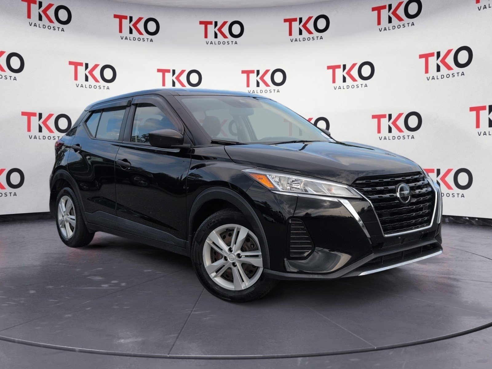 Used 2021 Super Black Nissan S image 2