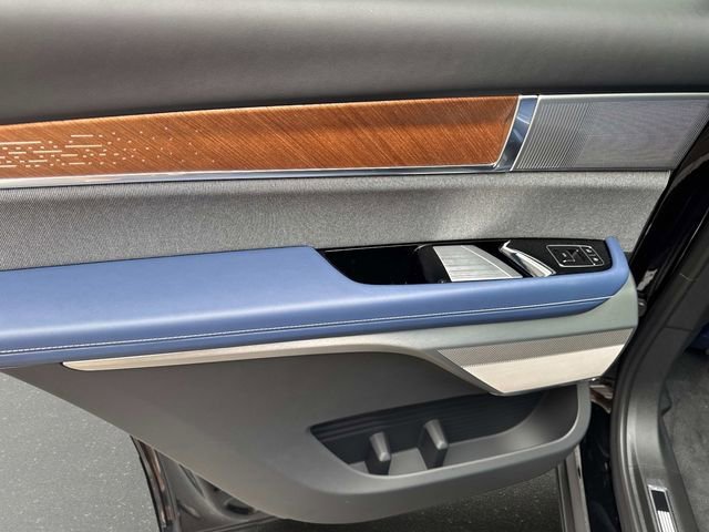2026 Cadillac VISTIQ Premium Luxury - Photo 11