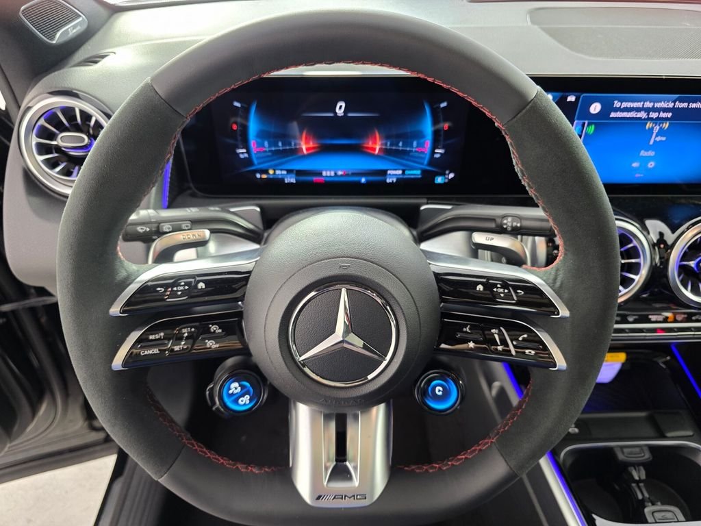 2026 Mercedes-Benz GLB AMG GLB 35 - Photo 15