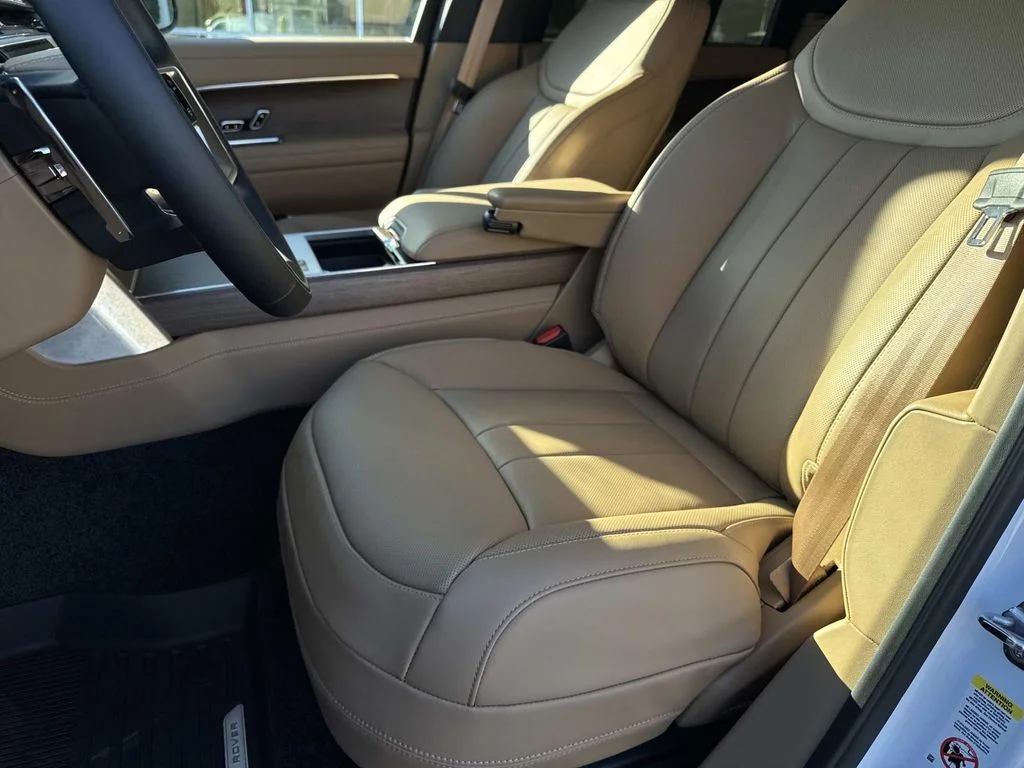2026 Land Rover Range Rover SE - Photo 10