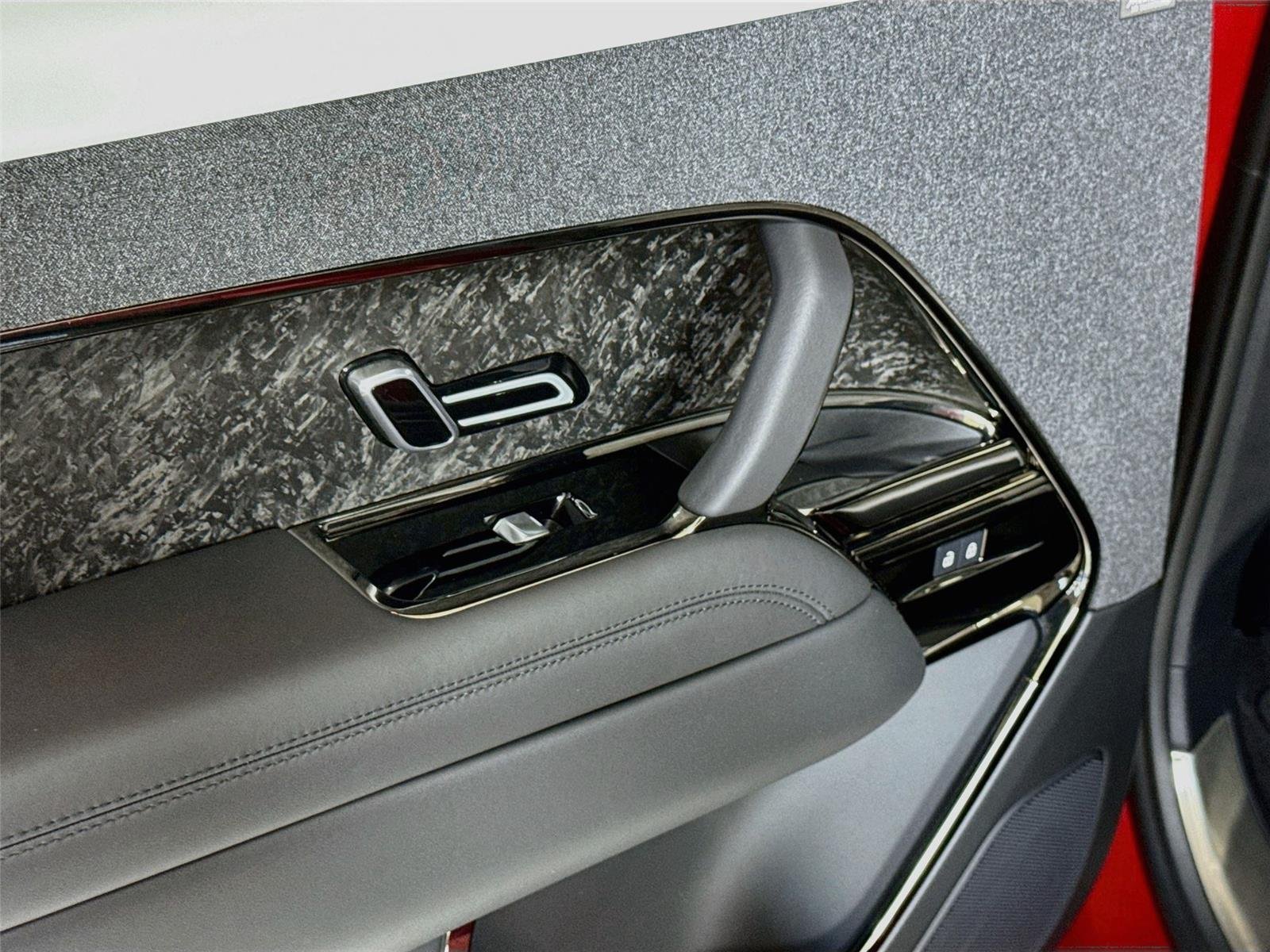 Used 2024 Firenze Red Metallic Land Rover Dynamic SE | 360 Camera | Black Top Two Tone image 25