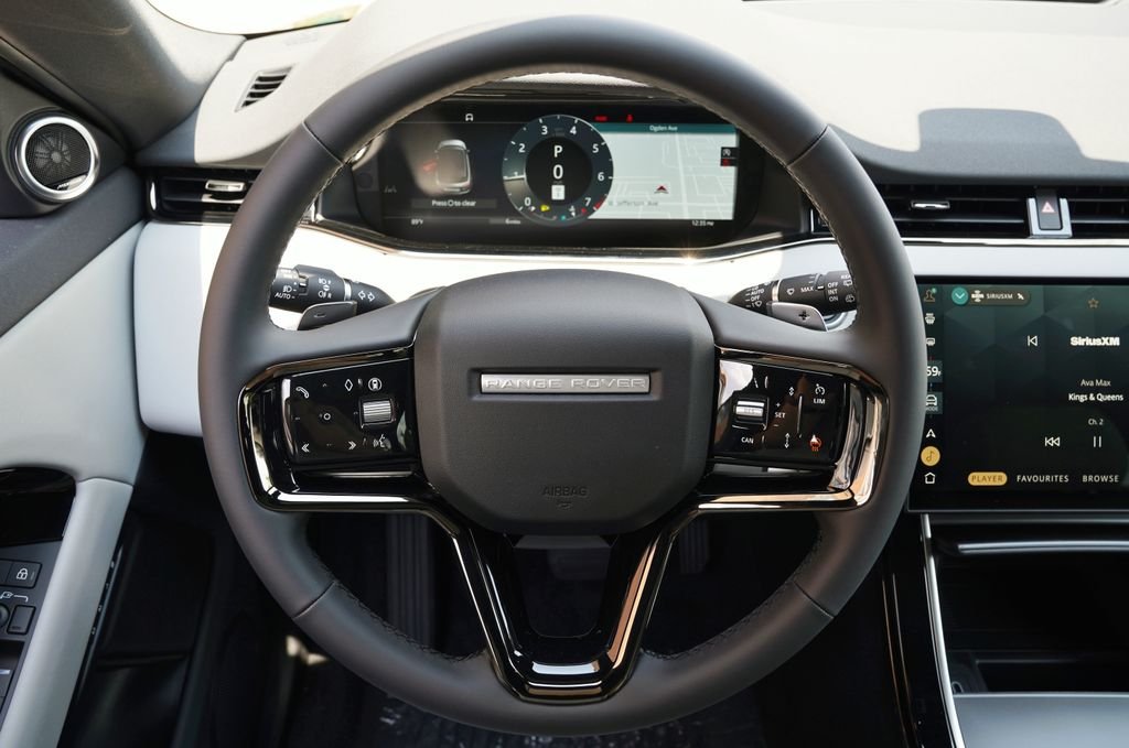New 2026 Santorini Black Land Rover S image 16