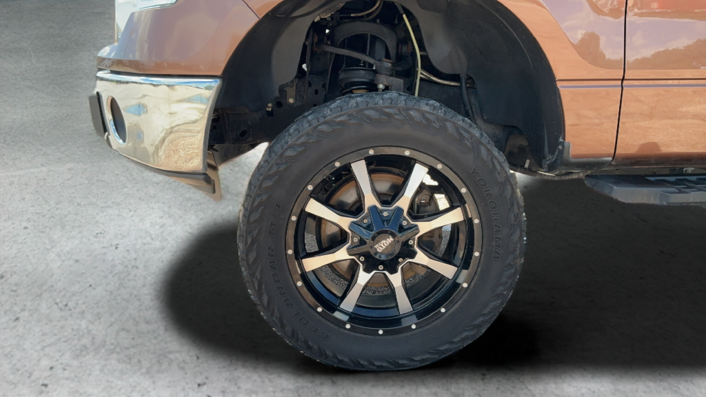Used 2012 Gold Ford XLT image 25
