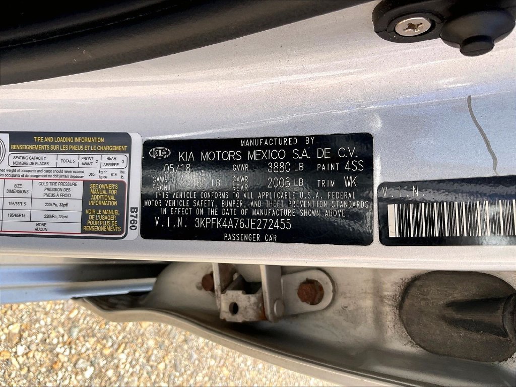 Used 2018 Silky Silver Kia LX image 30