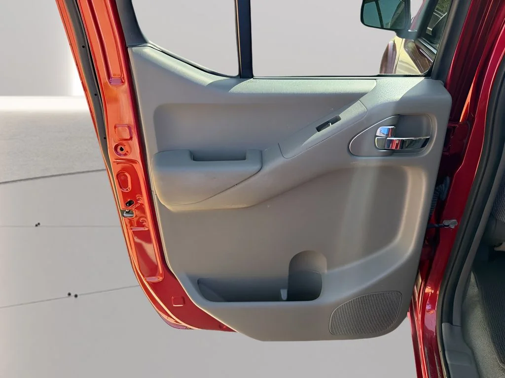 Used 2017 Red Nissan SV image 34