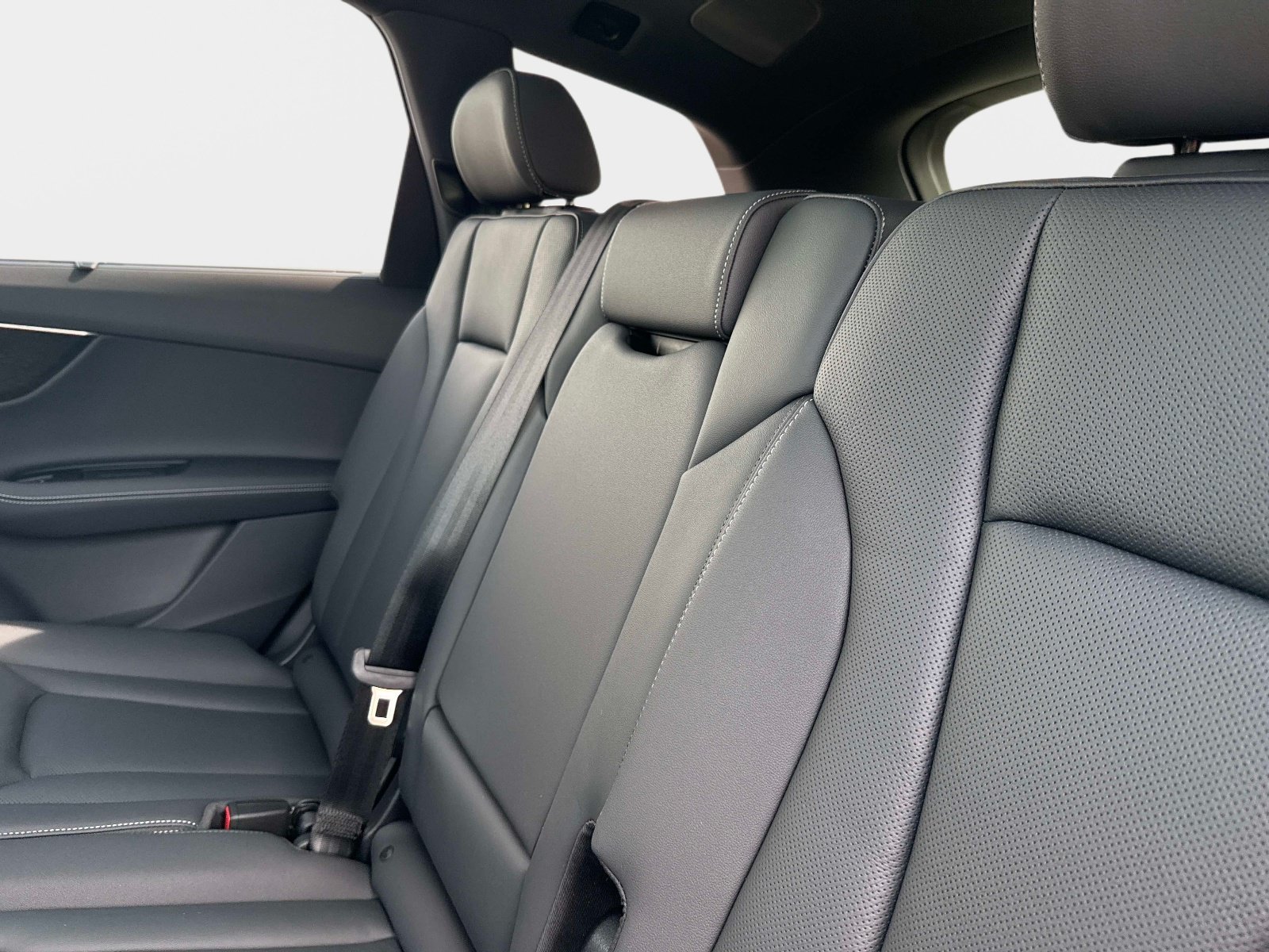 New 2026 Glacier White Metallic Audi Premium Plus image 12