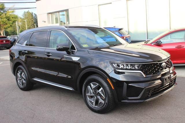 Used 2021 Black Kia S image 1