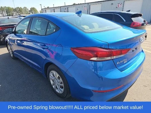 Used 2017 Blue Hyundai SE image 6