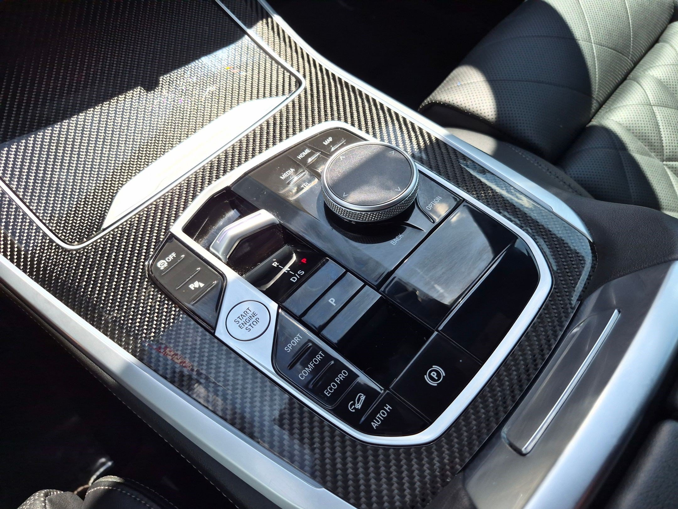 Used 2025 Black Sapphire Metallic BMW M60i image 28