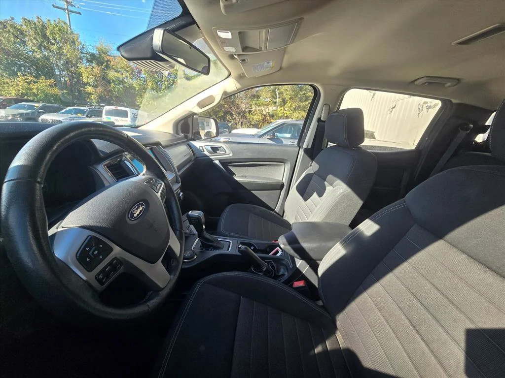 Used 2020 Gray Ford XLT image 4