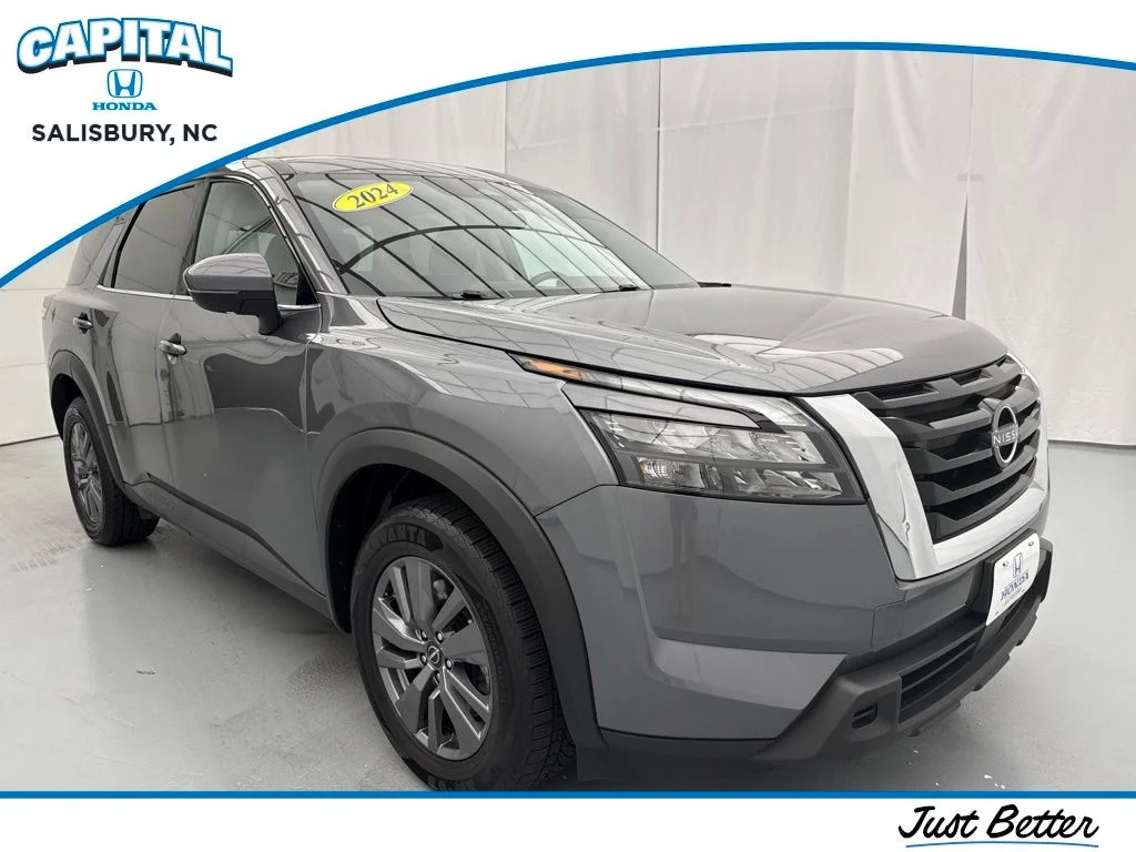 Used 2024 Gray Nissan SV image 1