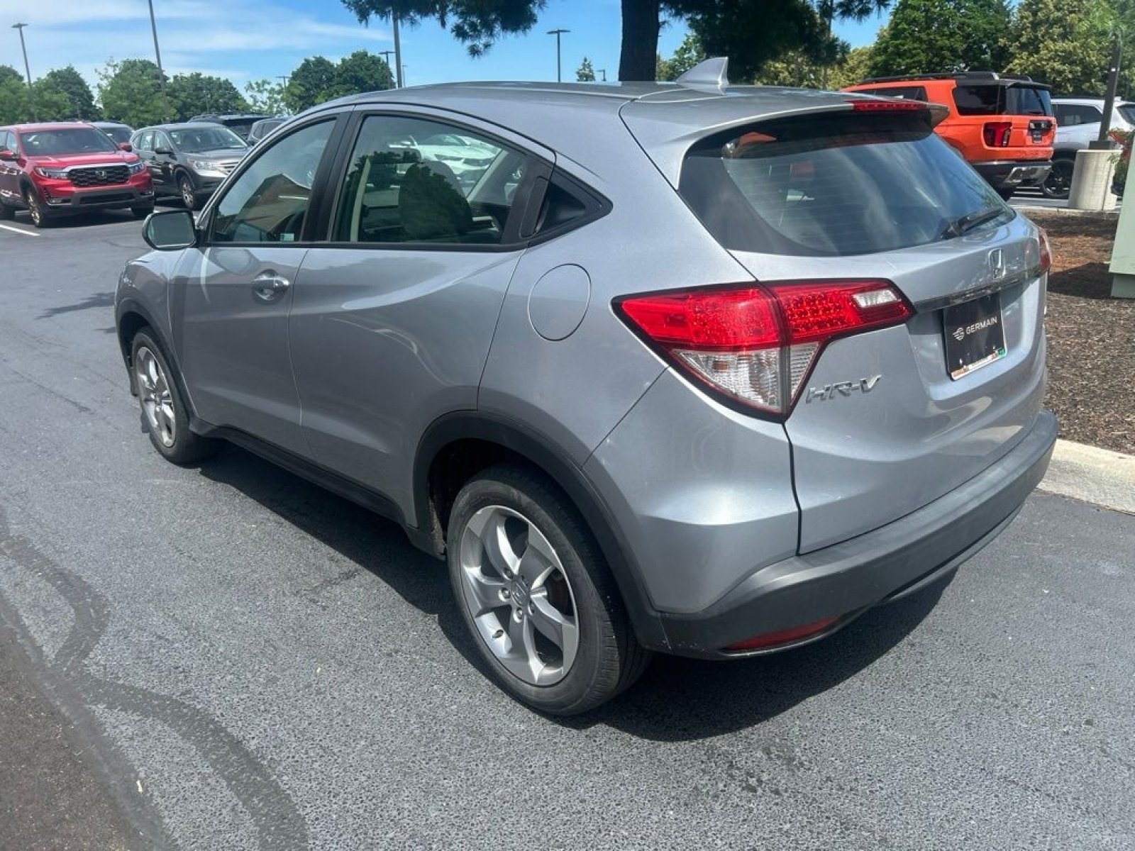 Certified Used 2022 Lunar Silver Metallic Honda LX image 15