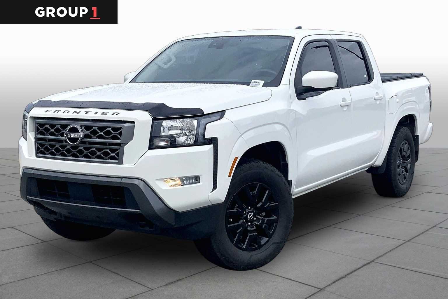 2022 Nissan Frontier SV Crew Cab 4X4 SWB's photo