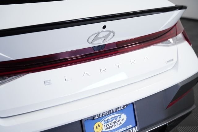 2025 Hyundai Elantra Blue - Photo 32