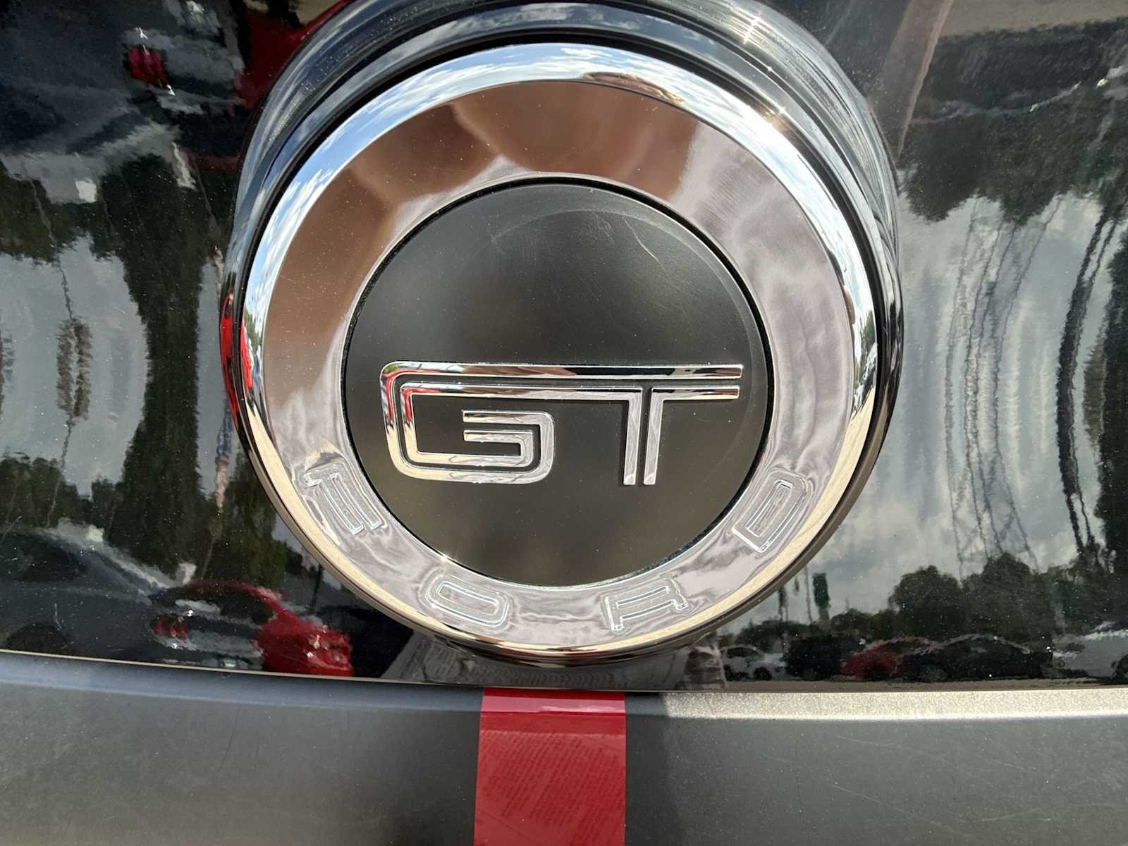 Used 2014 Black Ford GT Premium image 27
