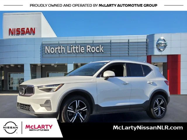 2024 Volvo XC40 B5 Core