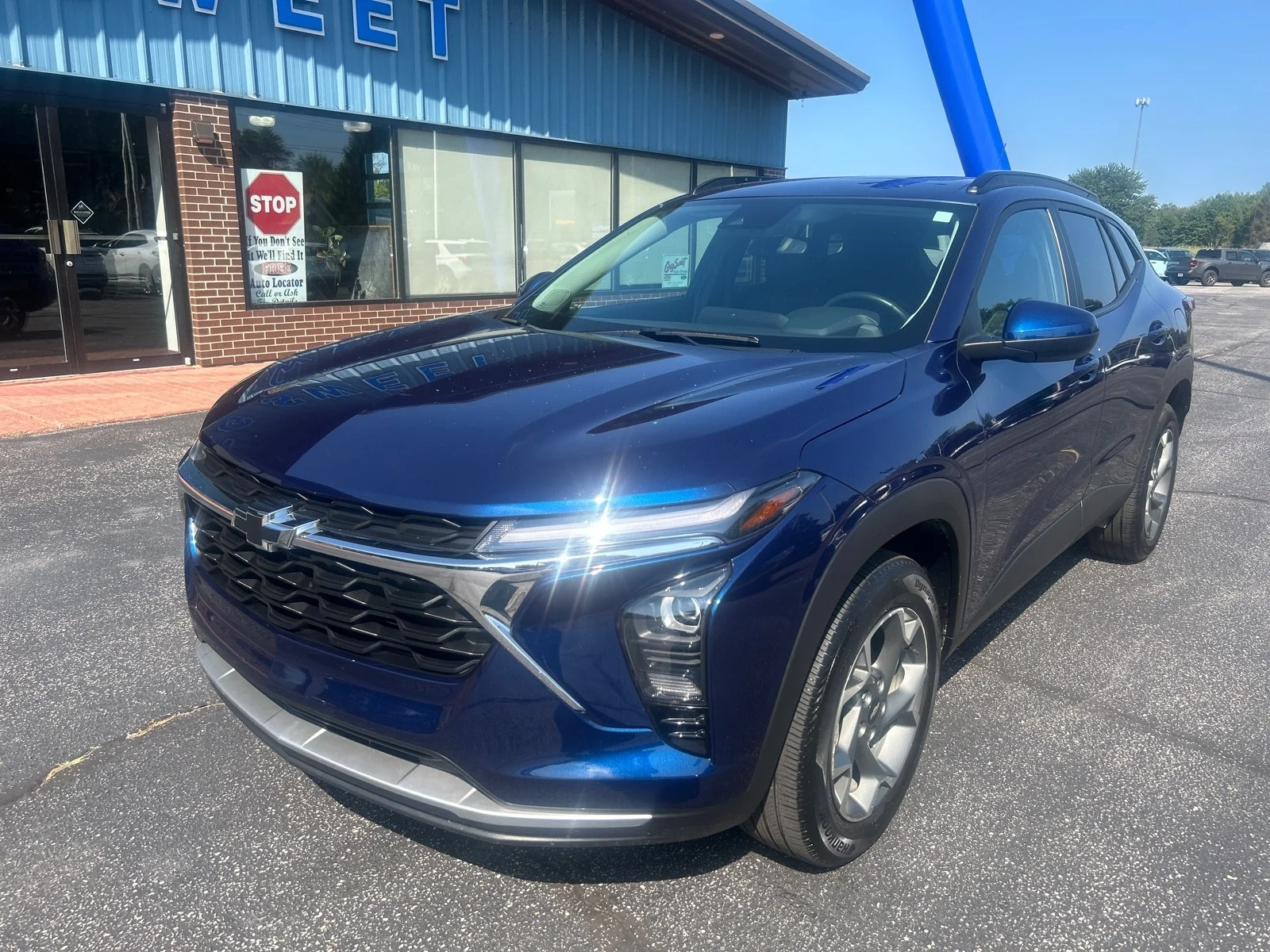 Used 2024 Blue Chevrolet LT image 2