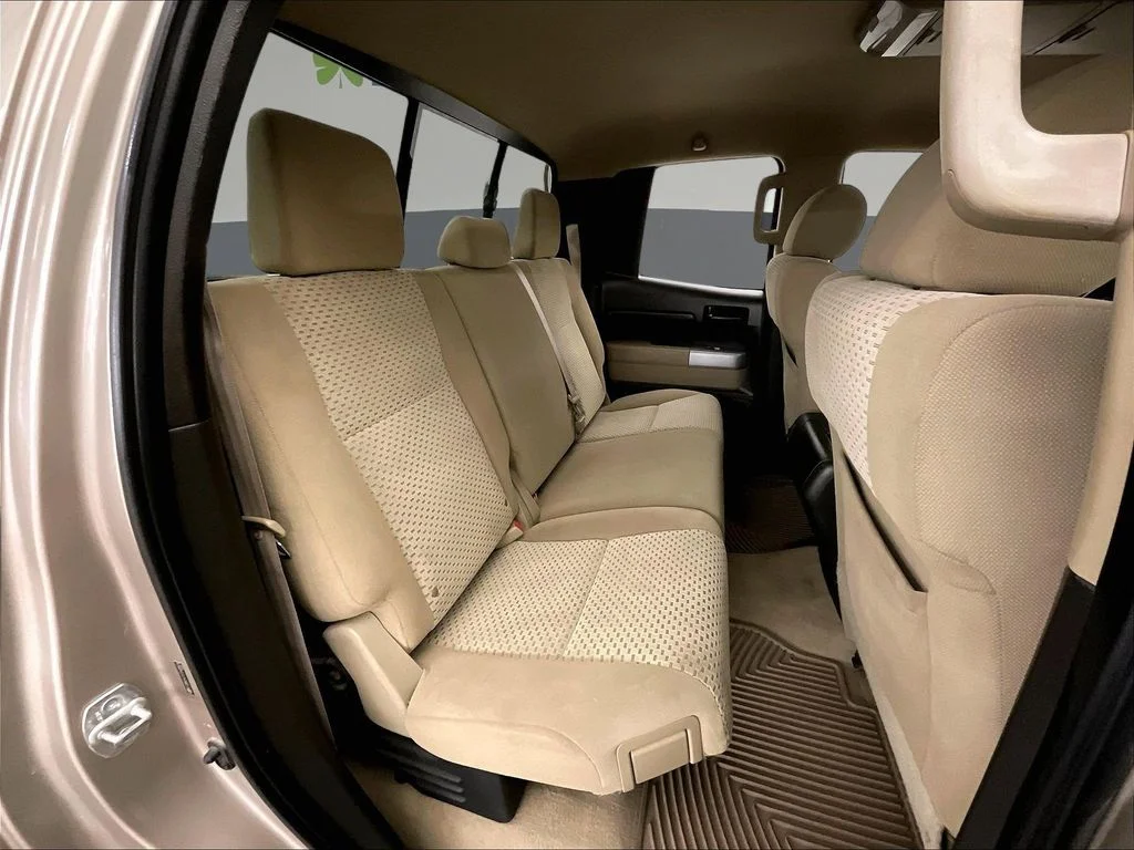 Used 2007 Beige Toyota SR5 image 32