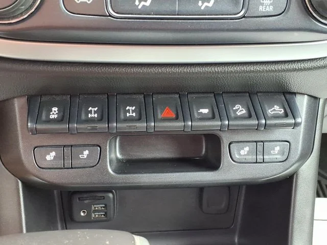 Used 2019 White Chevrolet ZR2 image 30