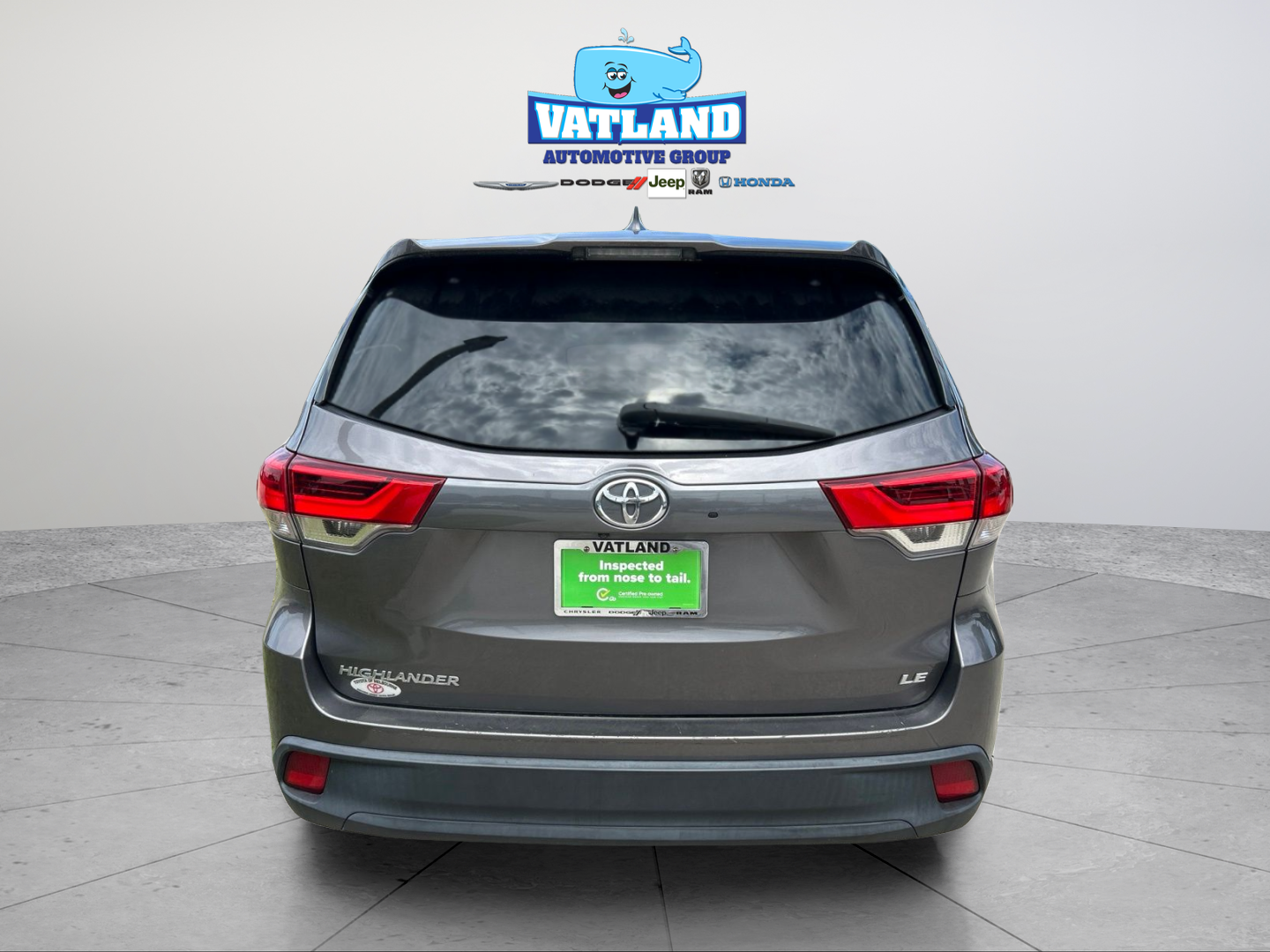 Used 2019 Gray Toyota LE Plus image 4