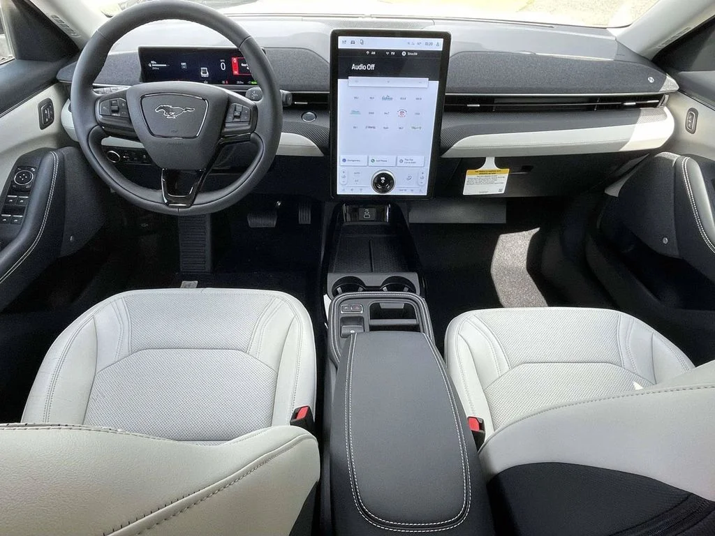 New 2026 White Ford Premium image 11