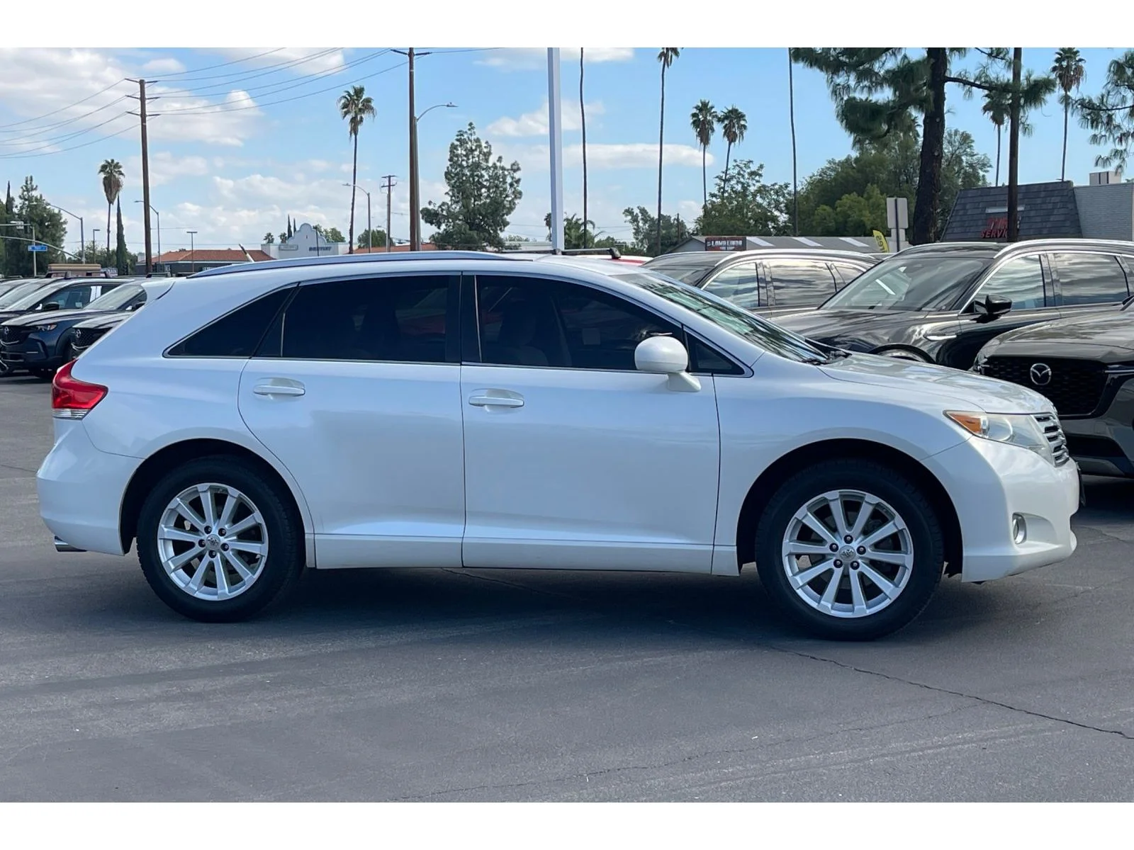 Used 2011 Blizzard Pearl Toyota Base image 8
