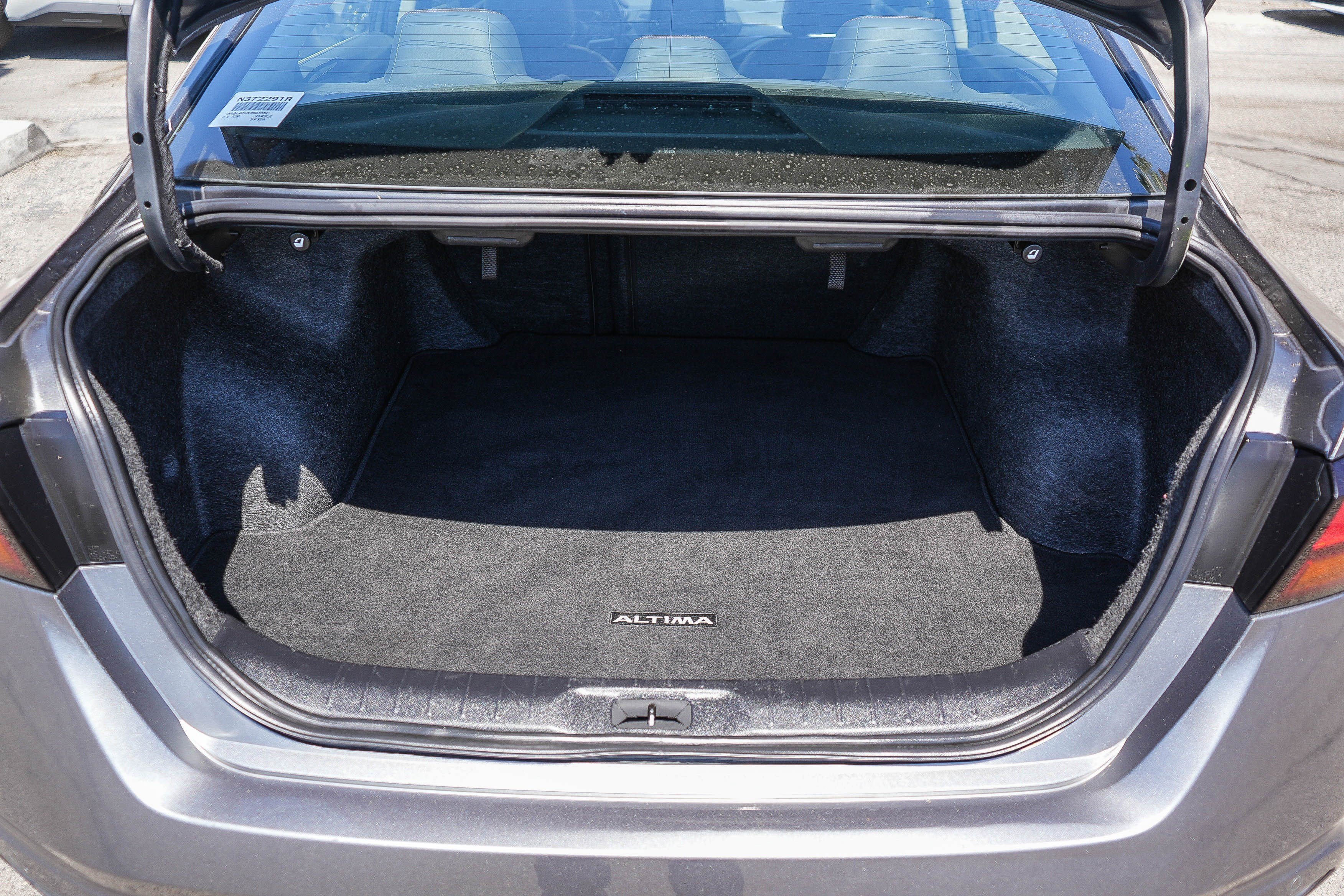 Used 2024 Gun Metallic Nissan 2.5 SR image 25