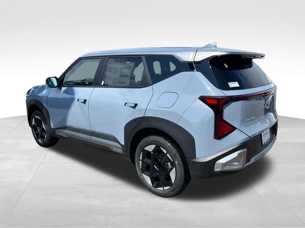 New 2027 Gray Kia S image 3